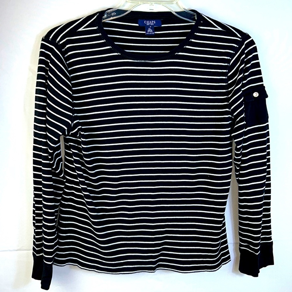 Chaps XL Black and White Striped Top With Sleeve Pocket Like New